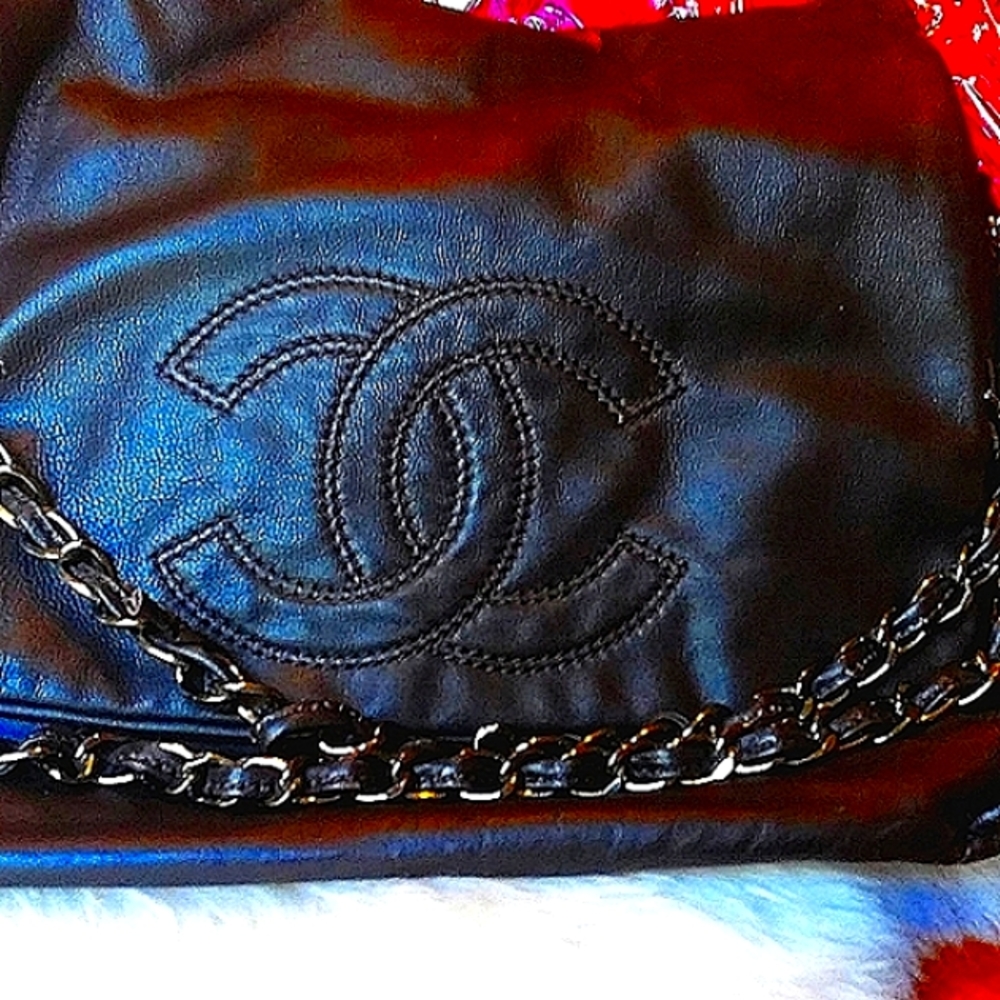 Chanel Chocolate Cartera Quilted Sides Butter Soft Leather Adjustable Chain - Picture 7 of 16